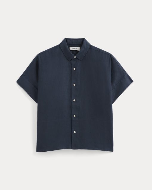 Alternative view of The Boxy Shirt in Linen | Navy