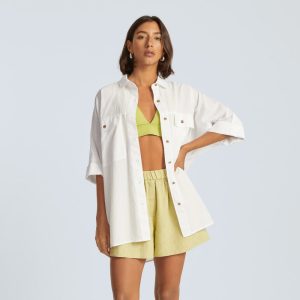 Alternative view of The Cotton Tourist Shirt | White