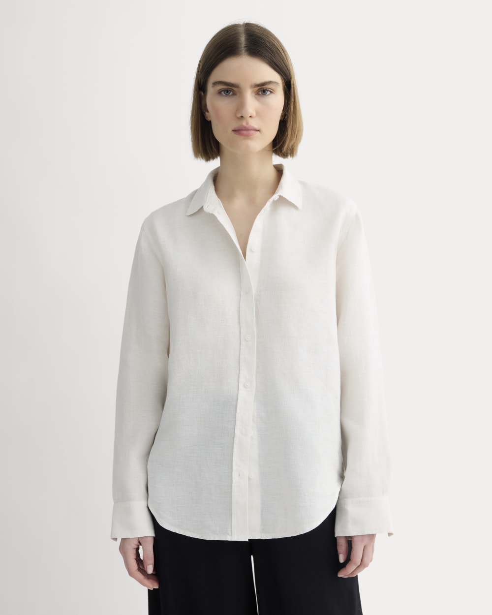 The Must-Have Shirt in Linen | Natural Chambray