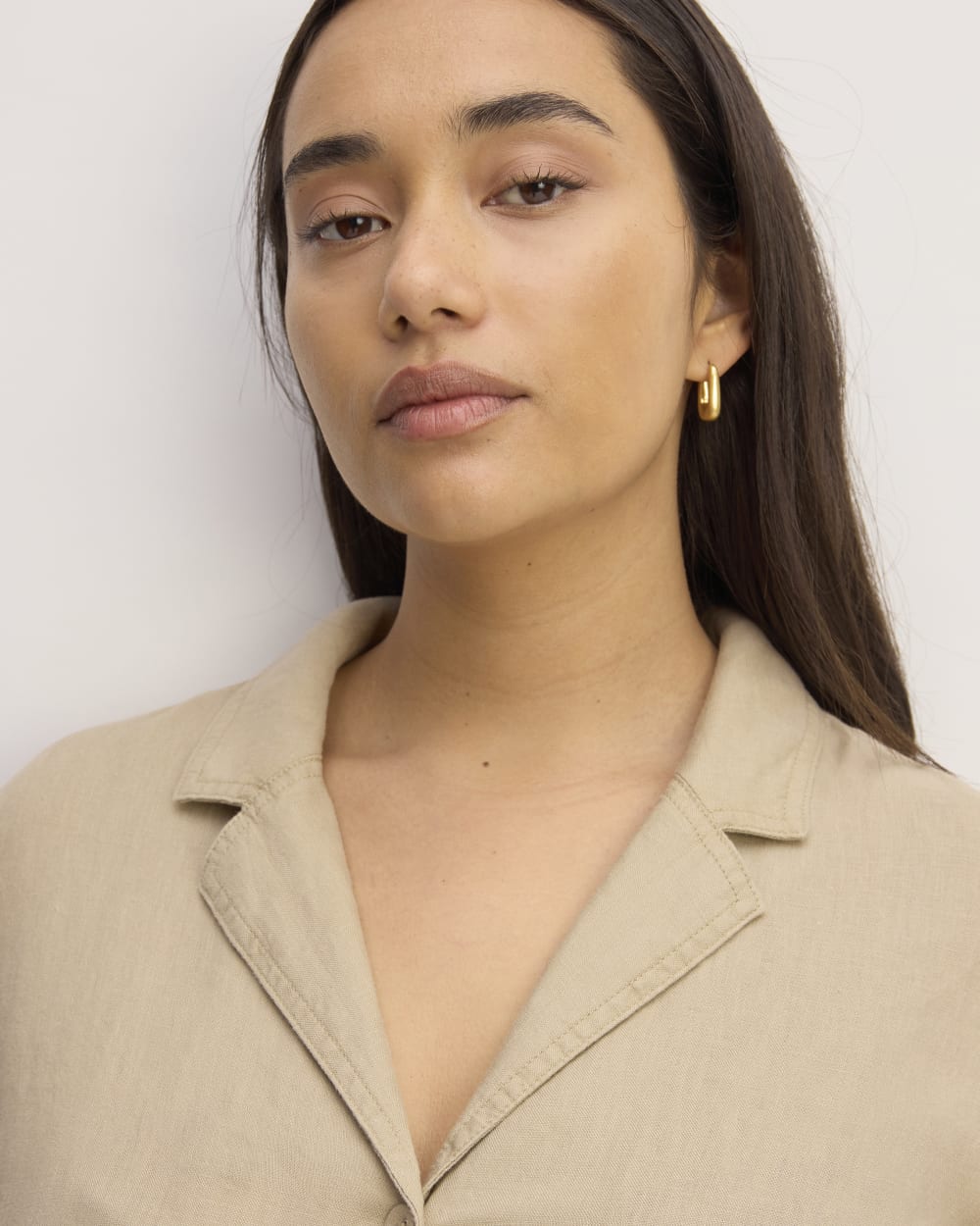 The Shirtdress in Linen | Trench Coat Khaki - Image 4