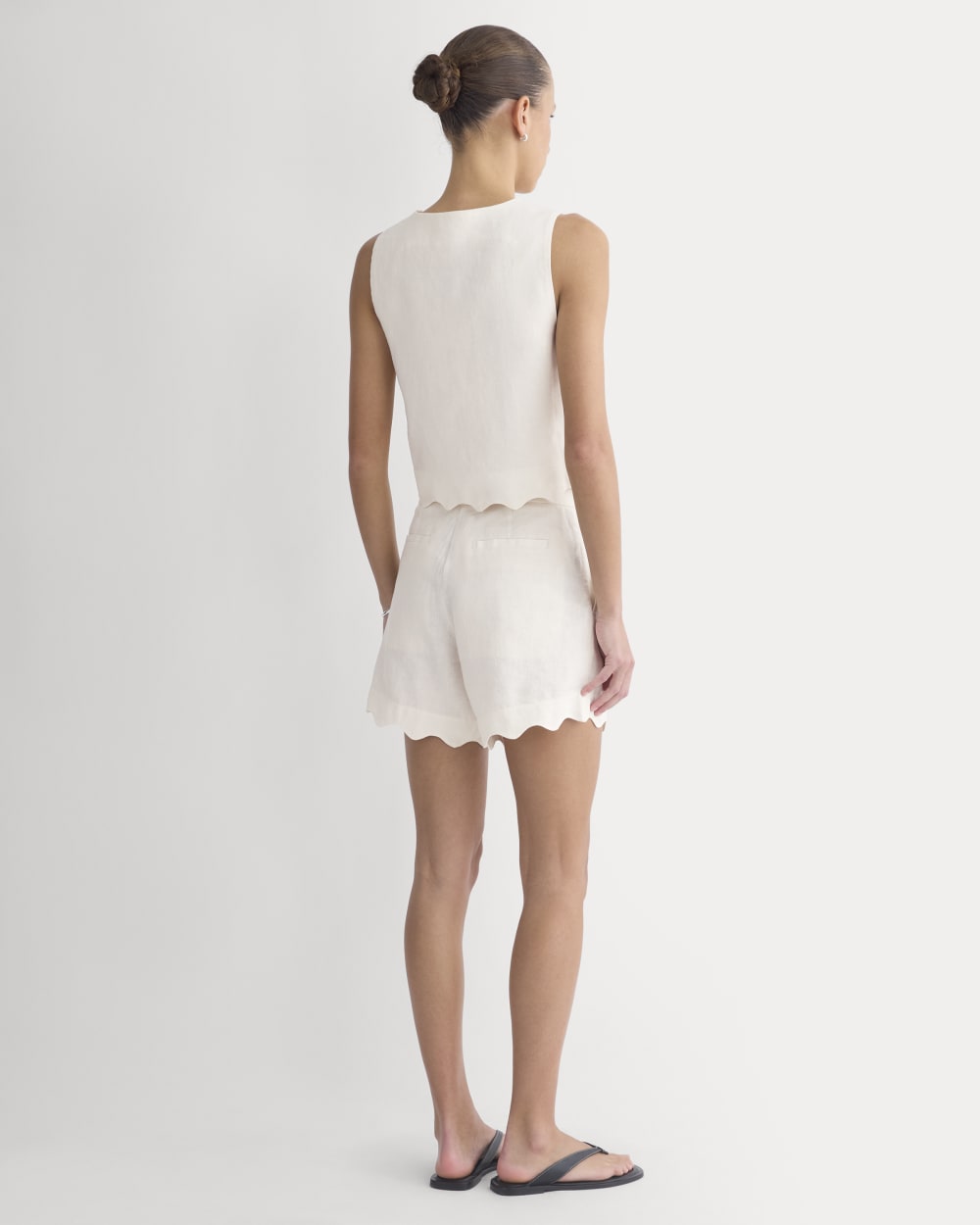 Tie-Front Scallop Tank in Linen | Bone - Image 5