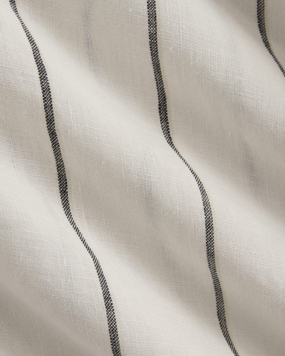 The Must-Have Shirt in Linen | Gardenia/Meteorite - Image 6