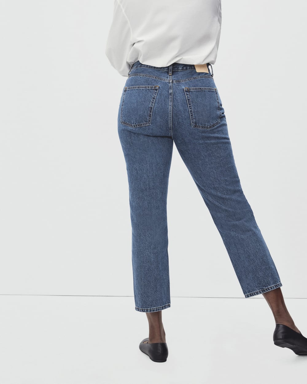 The '90s Cheeky Hourglass Jean | Medium Blue Wash | 28.5 Inseam - Image 5