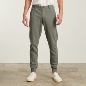 Alternative view of The Performance Traveler Chino | Pewter Green