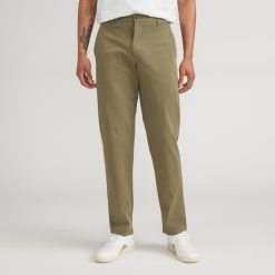 Alternative view of The Straight Fit Performance Chino | Uniform | Kalamata | Straight